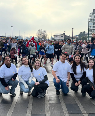 Voluntarios en la corrida Oncosur, junio 2026